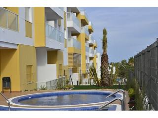 * Luxury 2 Bed Ground Floor Holiday..