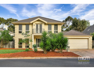 A Memorable Lakes Living Experience for..