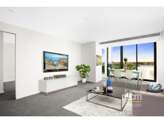A Luxury 35th Floor 'Southbank Grand'..