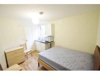 Flat/Apartment To Let in London