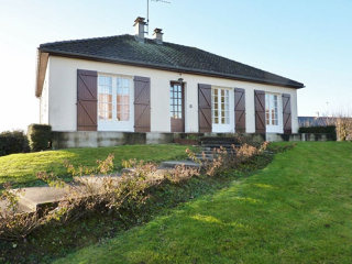 Lovely Detached House with Orchard