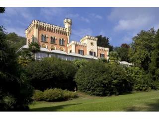 10 bedroom Villa For Sale: Lesa, IT