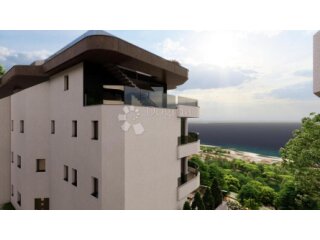 Opatija_Centar, stan 181m2 s pogledom na more i garažom