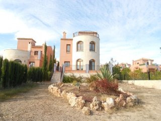 Villa For Sale In La Canada Spsnb1281