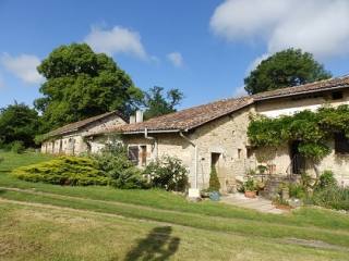 Country home in pretty, peaceful setting