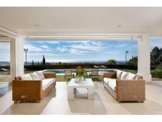 6 bedroom detached villa for sale