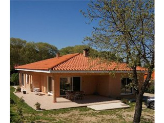 Beautiful Single Storey Villa With..