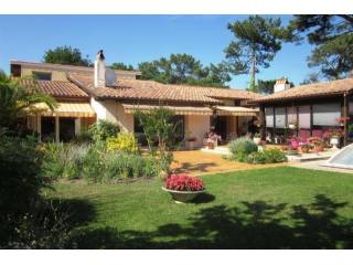 3 bedroom Villa For Sale: 33115 PYLA..