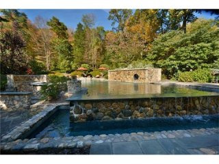 5 bedroom House For Sale: 95 INDIAN..