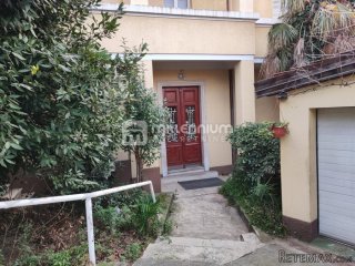Rijeka, Bulevard, 156m2, etaža vile s garažom