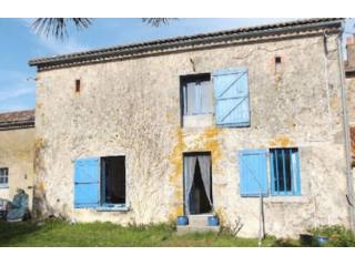 Beautiful House with 1.5 Hectare Plot