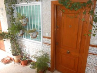 RS281, Spacious 1 bed apartment in..
