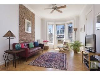 3 bedroom Apartment For Sale: 153..