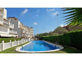 Large 3 bedroom only a stone´s throw..