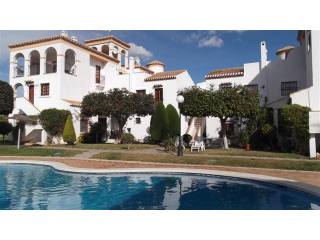 2 BEDROOM APARTMENT IN PLAYA FLAMENCA..