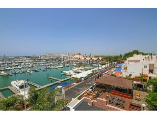 Privileged Front Row View of the Marina..