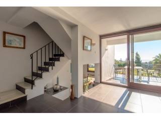 4 Bed Duplex Penthouse 200m From Beach