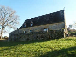 Charming Country House on 1.5 Acres