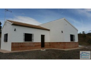 Country Properties for rent in CERRALBA..
