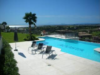 3 Bedrooms - Apartment - Malaga - For..