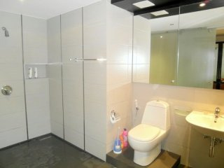 Garden Cliff 2 Condominium right on the..