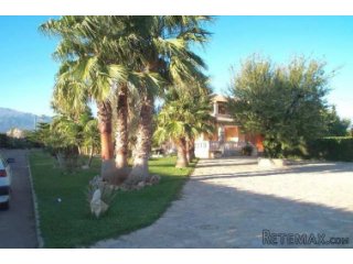 Rustic plot in Inca zone of 5400sqm with a house of 230sqm...