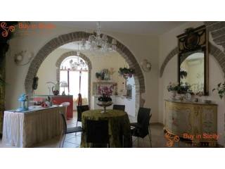 2 bedroom Apartment For Sale: RIVIERA..