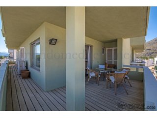 Fantastic and excellent apartment on the fourth floor of a..