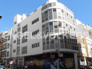 LUXURY APARTMENT IN CITY CENTRE -..