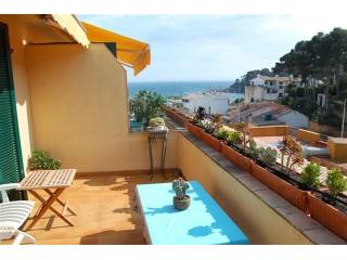 4 Bedrooms - Apartment - Girona - For..