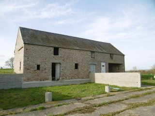 Vast Barn to Renovate, Amazing Open..