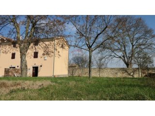 Istra, okolica Rovinja, obnovljena kamena kuća zadnja u nizu
