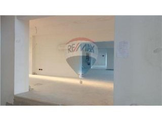 Show Room - For Rent - Agios..