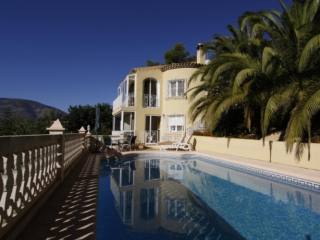 3 Bedrooms - Villa - Alicante - For Sale
