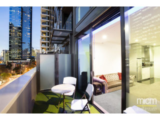 Sleek and Stylish in Southbank Grand