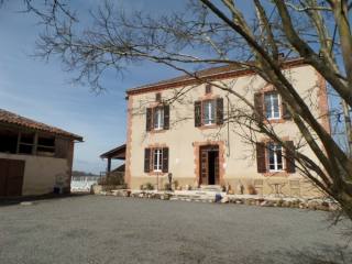 Grande Maison Avec Piscine Á St. Andre..