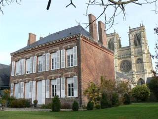 5 bedroom Character For Sale: 80800..