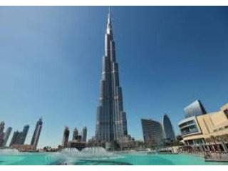 Live the glamour at Burj Khalifa Dubai..