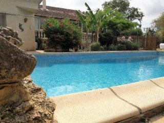 House with Independent Cottage and Pool