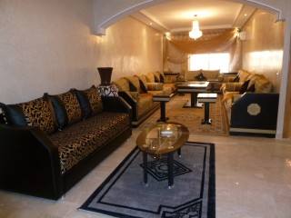 2 Bed Apartment - 2 Bath - lounge - 99m2