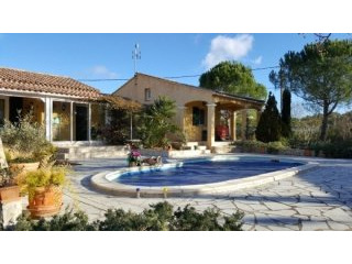 Very Nice Traditional Single Storey..