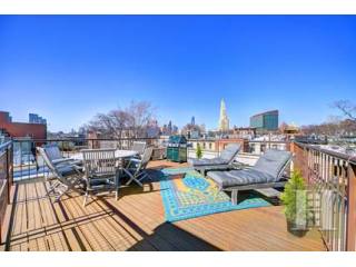 2 bedroom Apartment For Sale: 645..