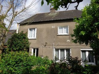 5 Bedroom Village House For Sale
