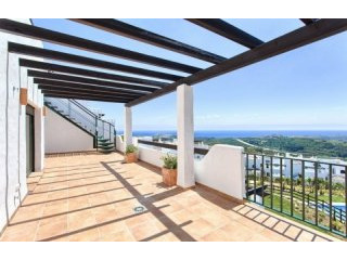 4 Bedrooms - Penthouse - Malaga - For..