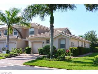 3 bedroom Condominium For Sale: Fort..
