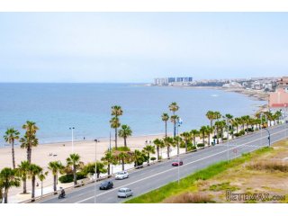 Ático dúplex en Torrevieja, en la zona de Playa de los N..