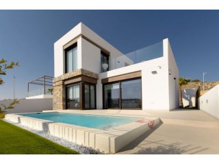 3 Bedrooms - Villa - Alicante - For Sale