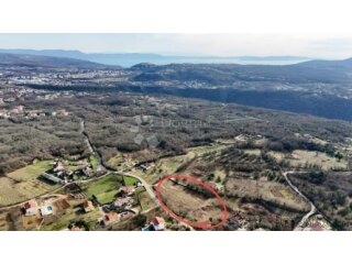 EKSKLUZIVNO! GRAĐEVINSKO ZEMLJIŠTE NADOMAK GRADA