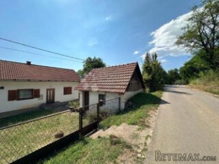 SEOSKO IMANJE S DVA POMOĆNA OBJEKTA I 3800M2 ZEMLJIŠTA