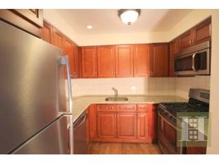 3 bedroom Apartment For Sale: 3703..